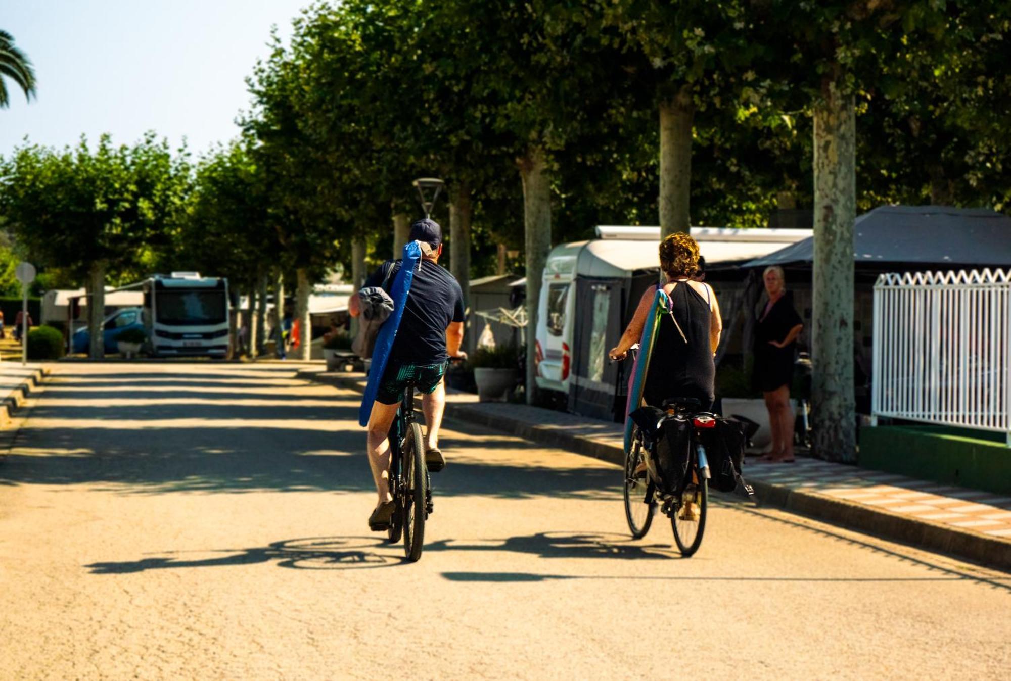 Camping Riembau Castell-Castell-Platja d'Aro Extérieur photo